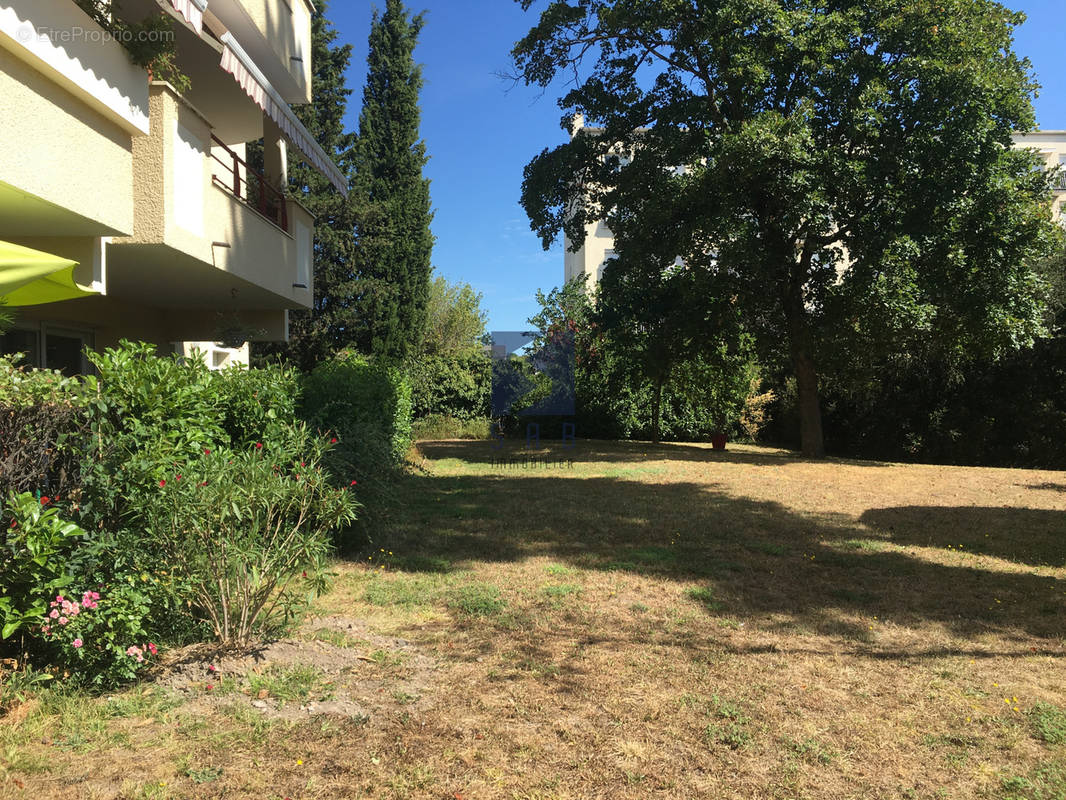 Appartement à BOURG-LES-VALENCE