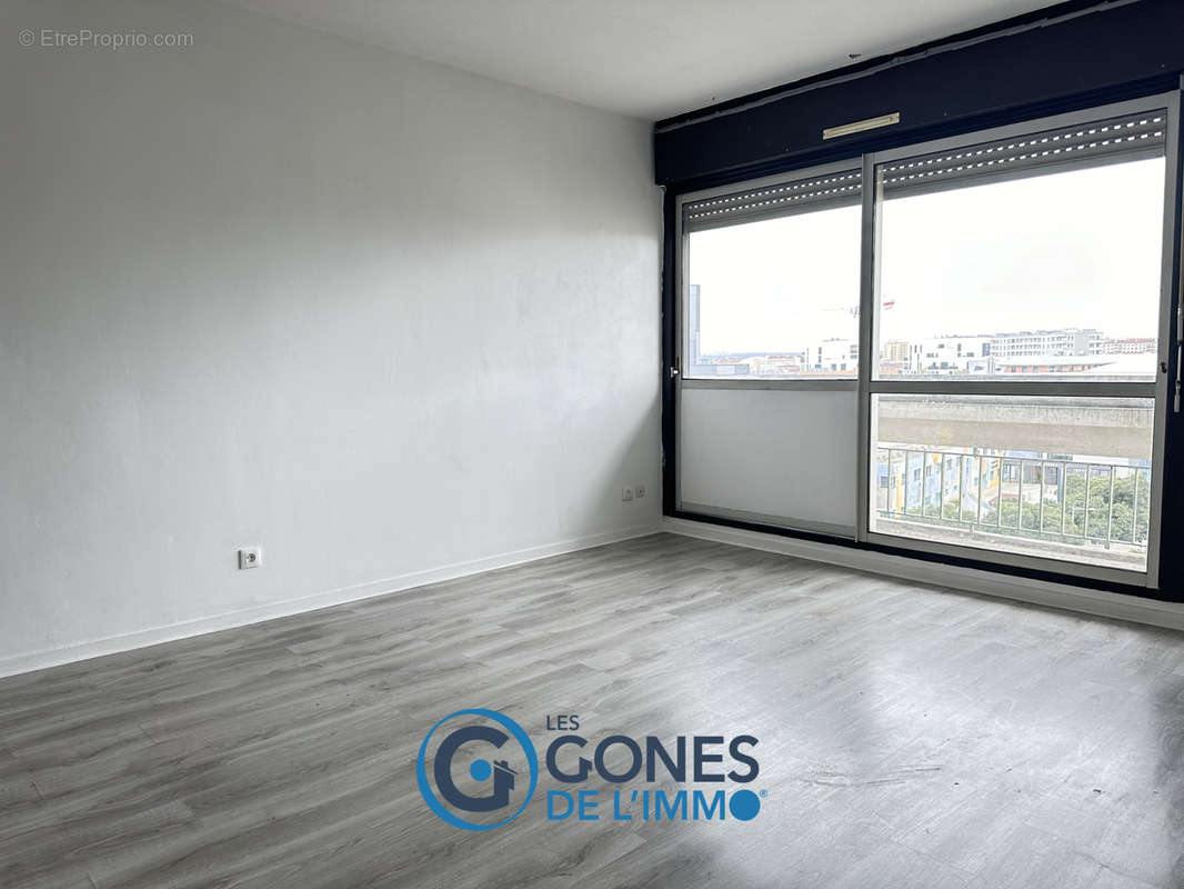 Appartement à LYON-8E