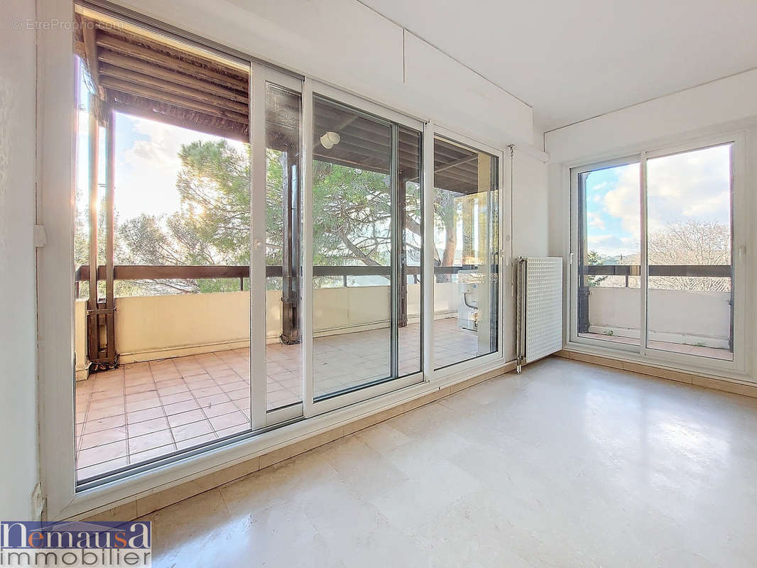 Appartement à NIMES