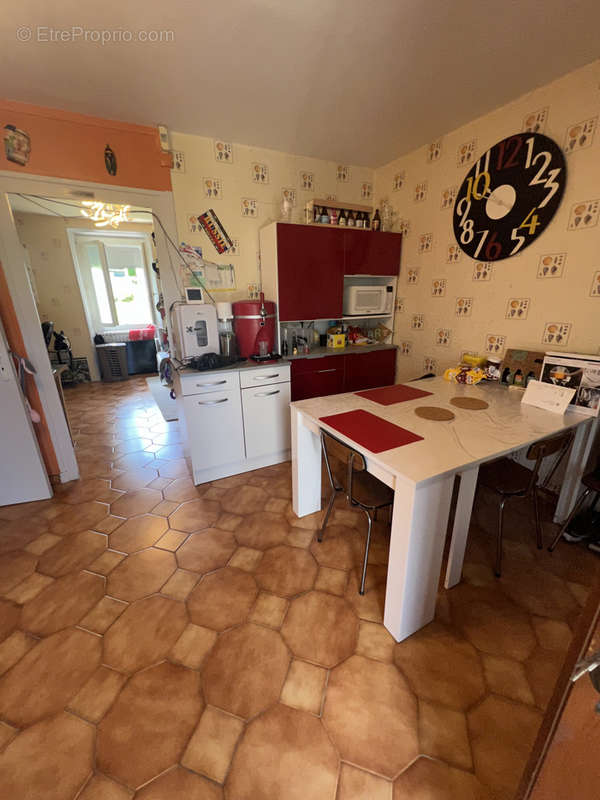 Appartement à MONTCEAU-LES-MINES