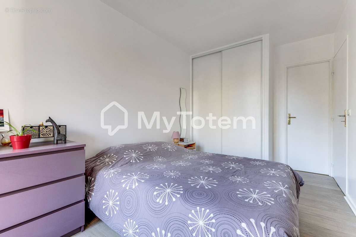 Appartement à LEVALLOIS-PERRET