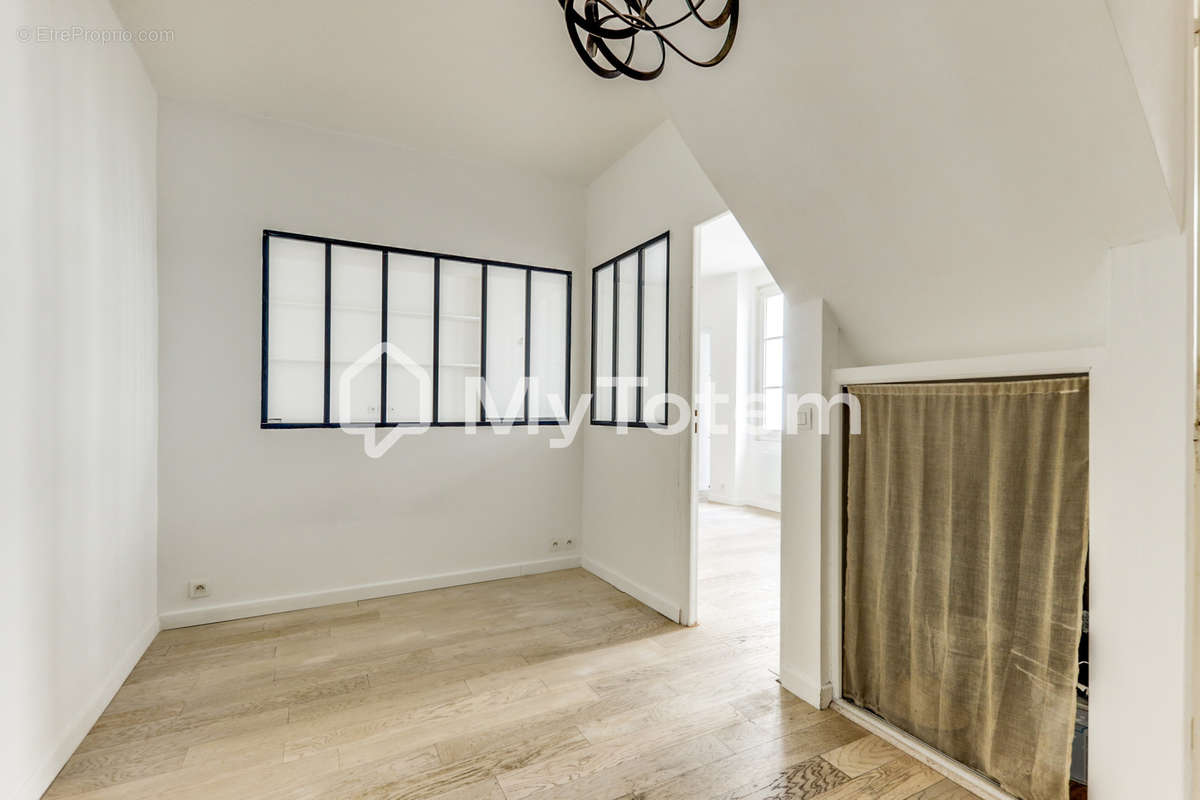 Appartement à LEVALLOIS-PERRET