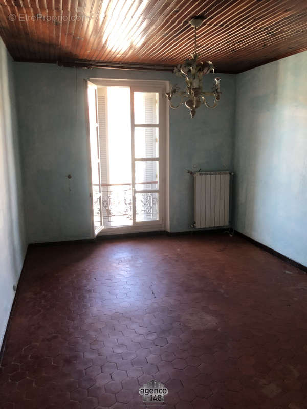 Appartement à MARSEILLE-2E