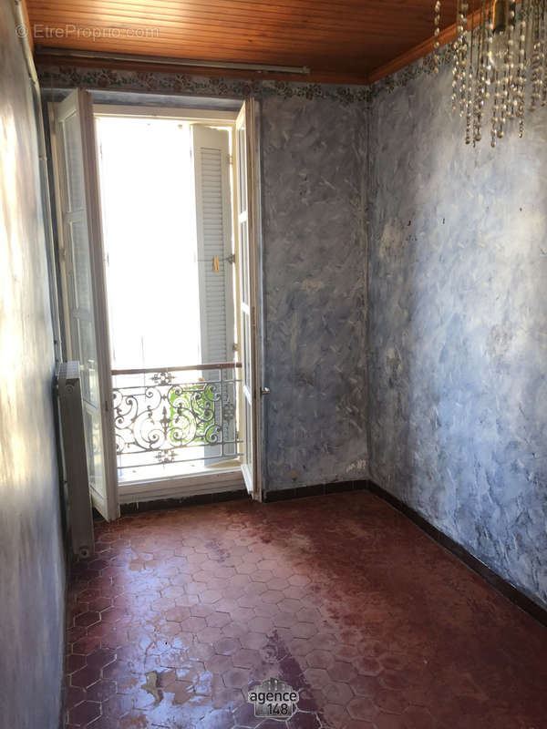 Appartement à MARSEILLE-2E