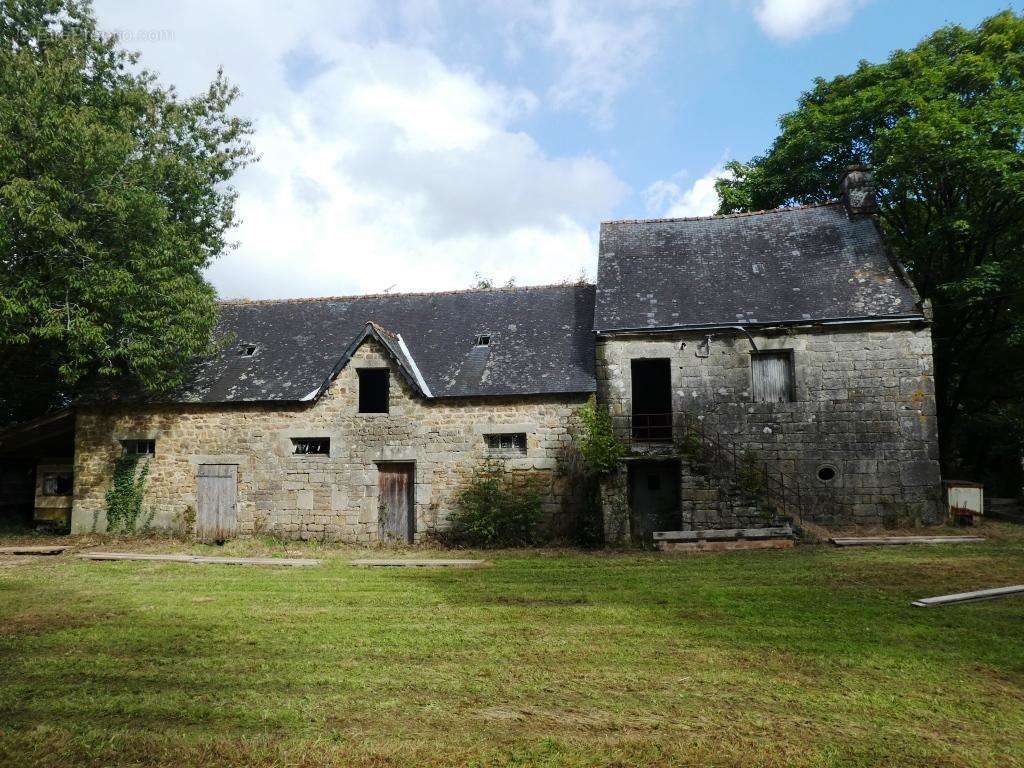 Maison à LOCMALO