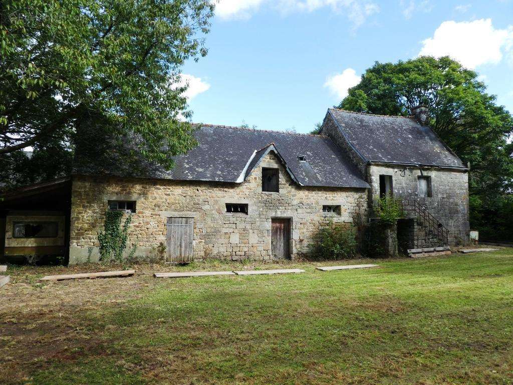 Maison à LOCMALO