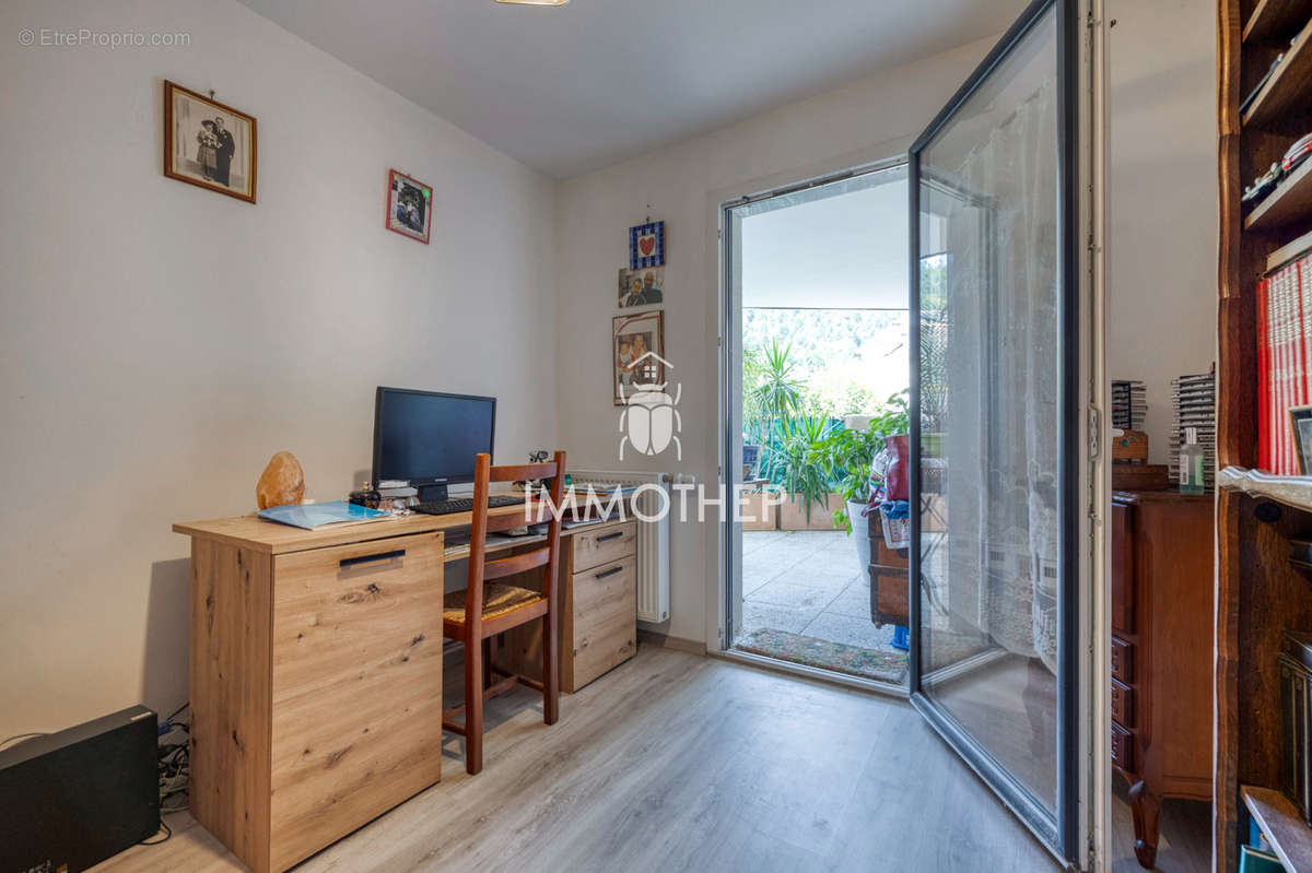 Appartement à VAULNAVEYS-LE-HAUT