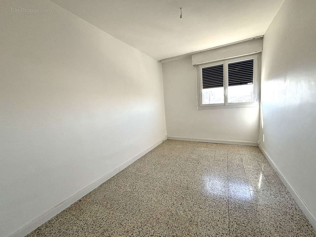 Appartement à MARSEILLE-15E