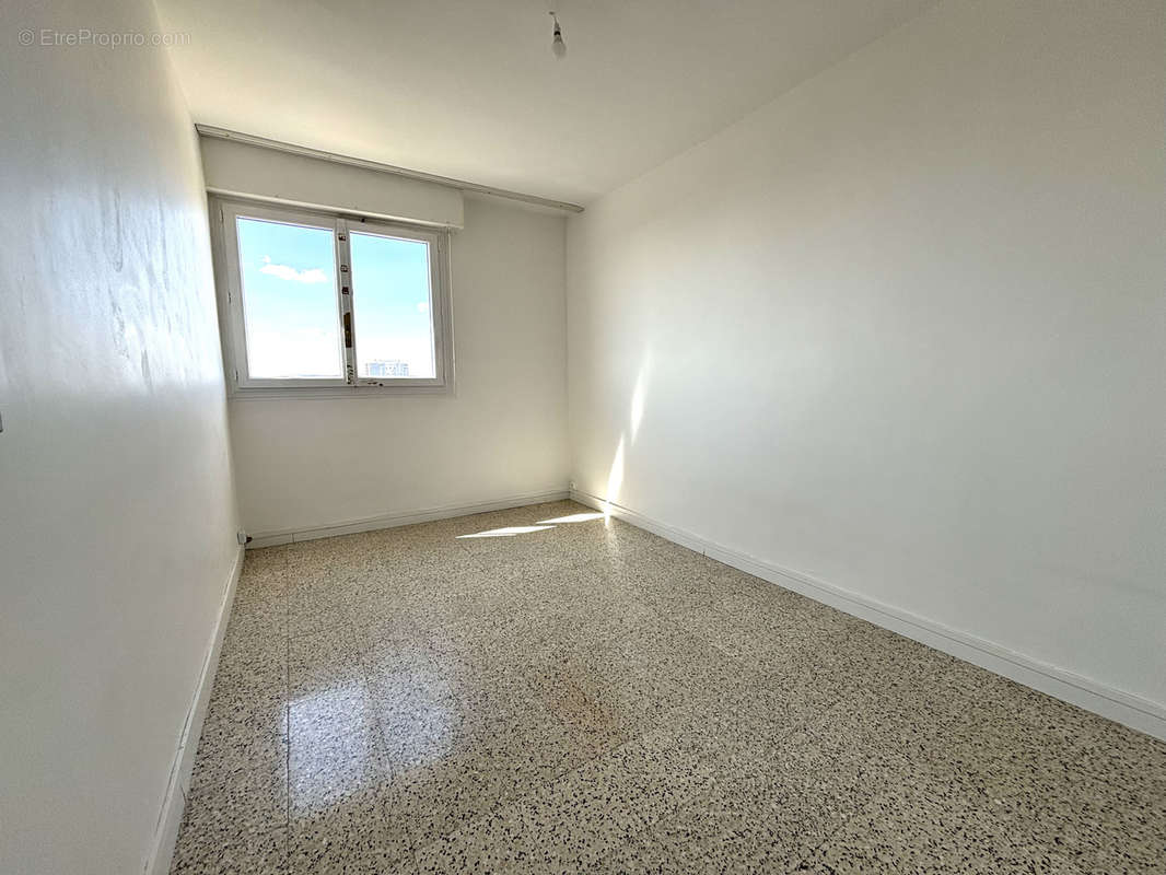 Appartement à MARSEILLE-15E