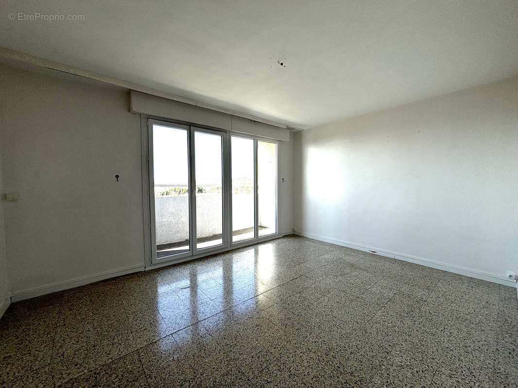 Appartement à MARSEILLE-15E