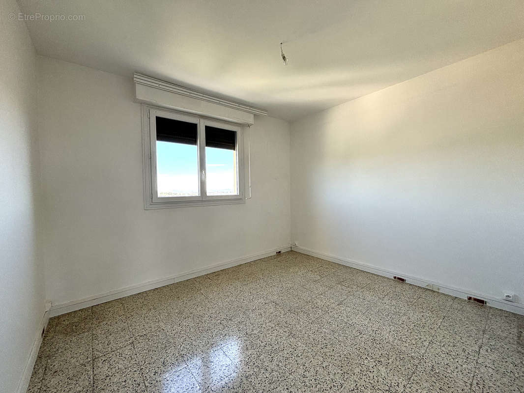 Appartement à MARSEILLE-15E