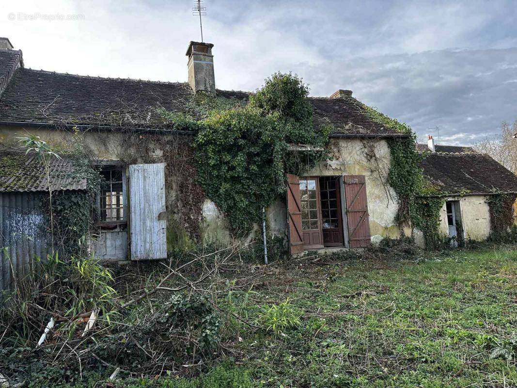 Maison à LE GUE-DE-LA-CHAINE