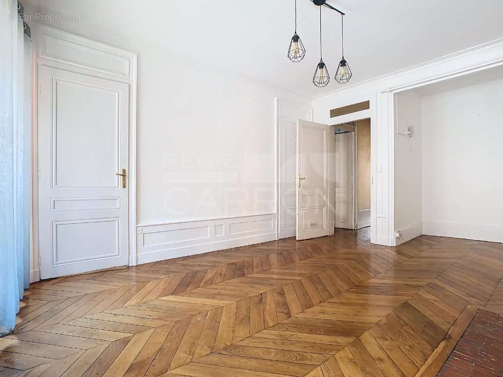 Appartement à LYON-1E