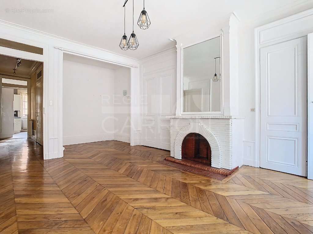 Appartement à LYON-1E