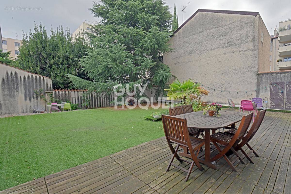 Appartement à LYON-3E