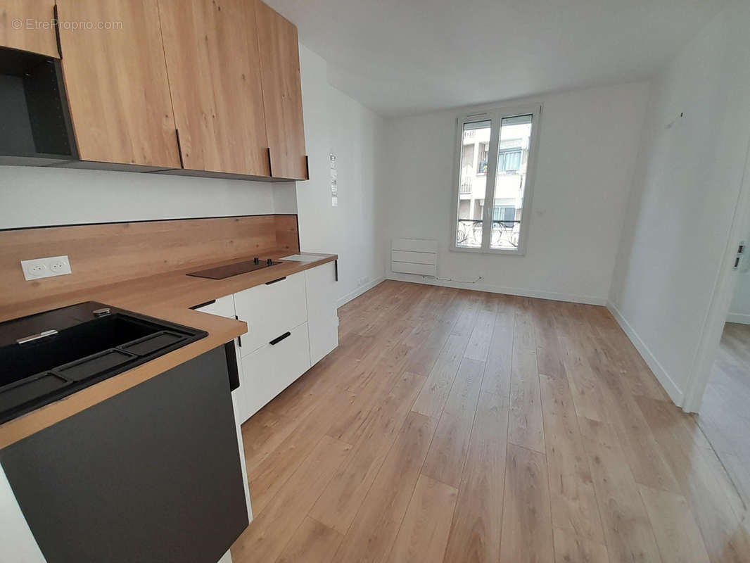 Appartement à PARIS-20E