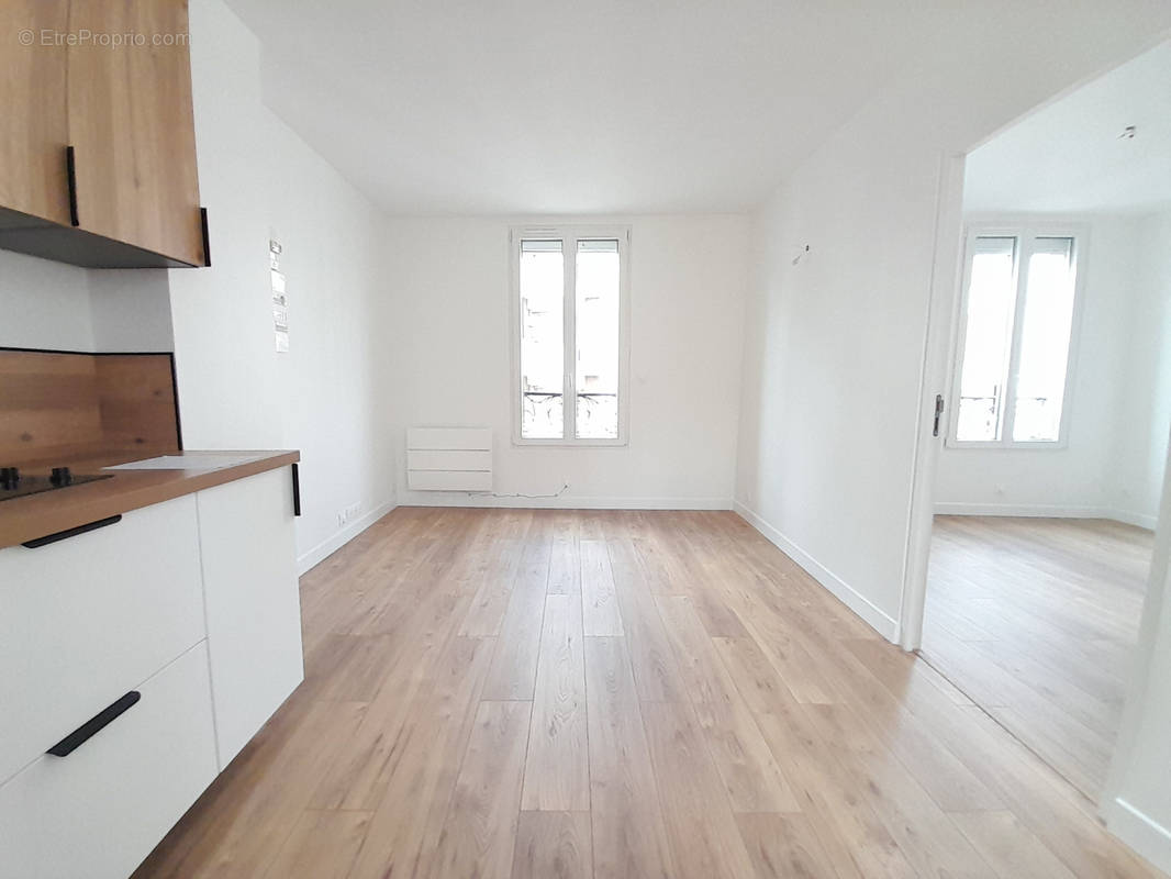 Appartement à PARIS-20E