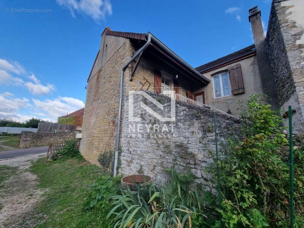 Maison à CHASSEY-LE-CAMP