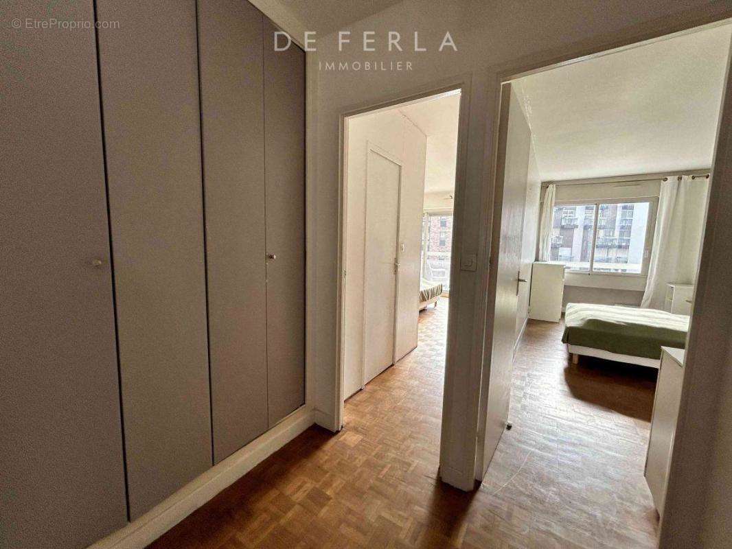 Appartement à PARIS-15E