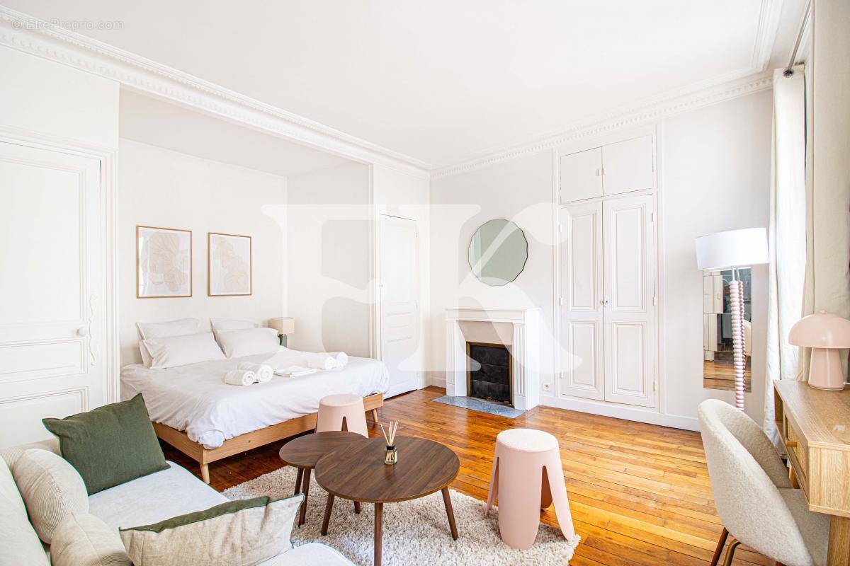 Appartement à PARIS-6E