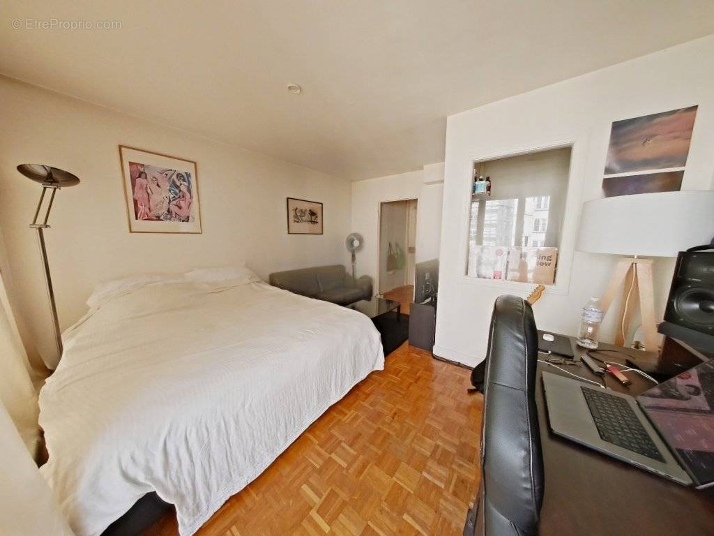 Appartement à PARIS-11E