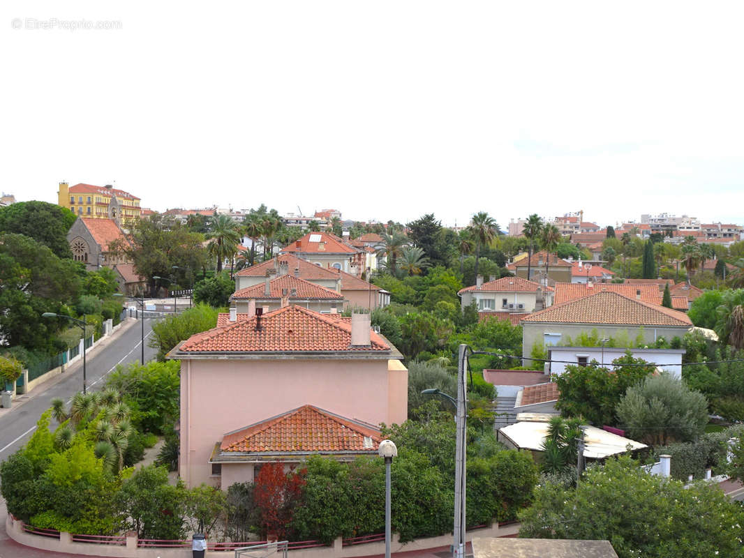 Appartement à HYERES