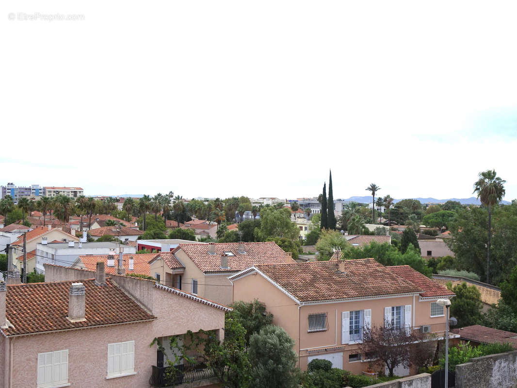 Appartement à HYERES