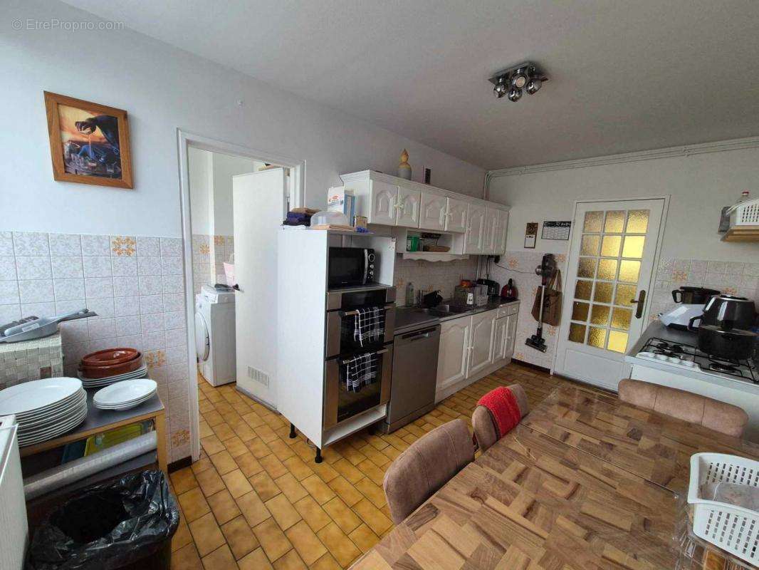 Appartement à SAINT-ETIENNE