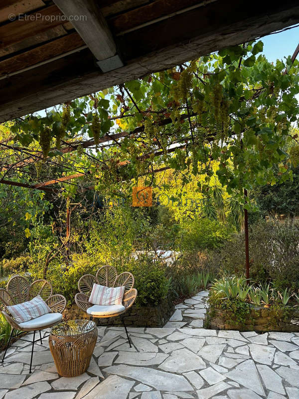 Maison à LA GARDE-FREINET