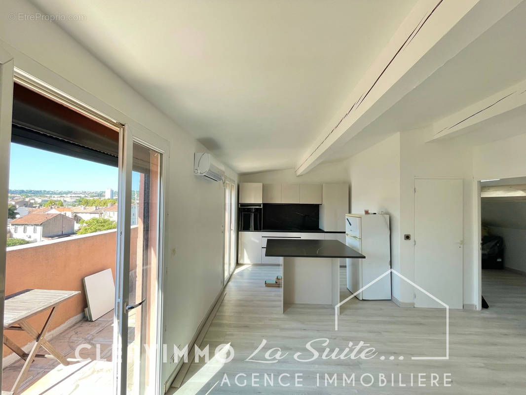 Appartement à MARSEILLE-11E