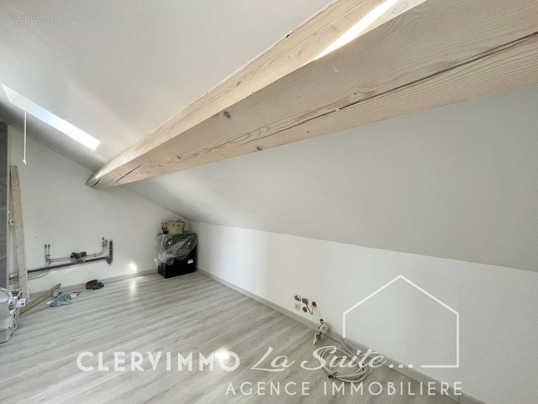 Appartement à MARSEILLE-11E