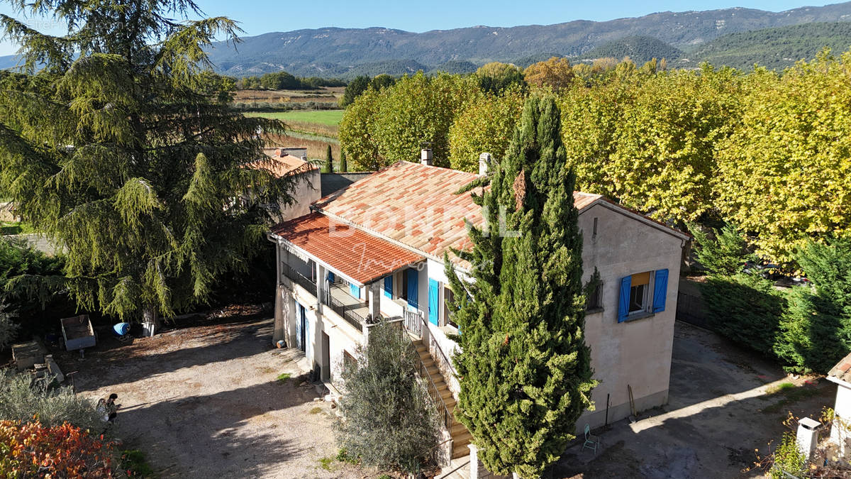 Maison à SAINT-MARTIN-DE-LA-BRASQUE