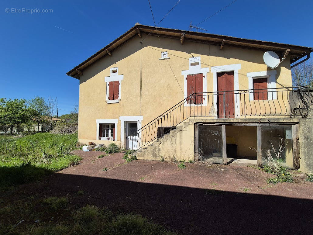 Maison à SAINT-MEARD-DE-DRONE