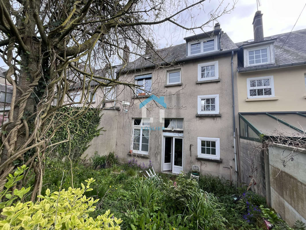 Maison à TESSY-SUR-VIRE