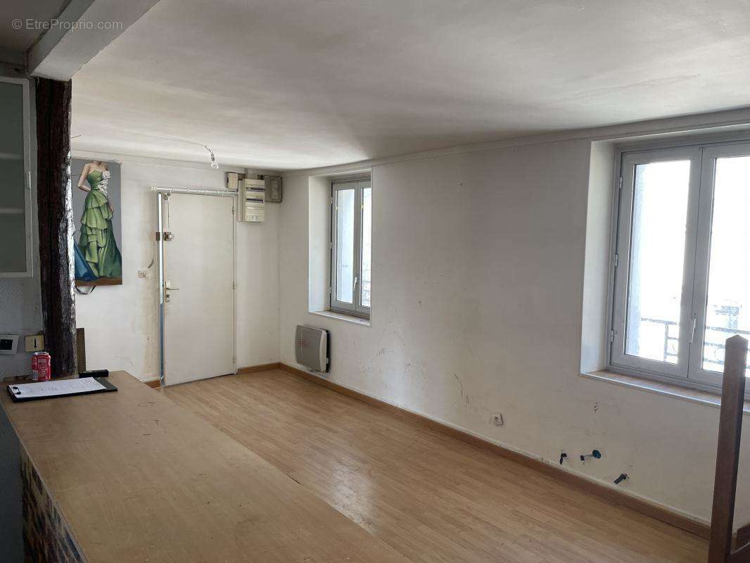 Appartement à ANGERVILLE