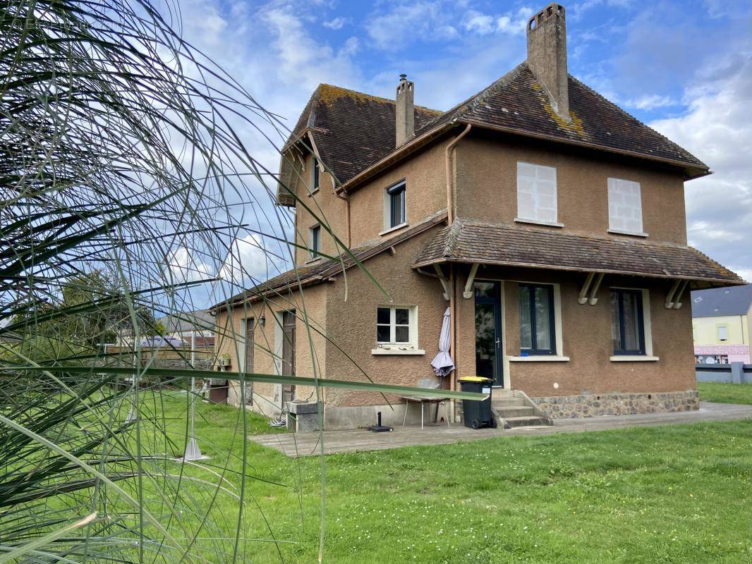 Maison à SAINT-JEAN-DE-DAYE