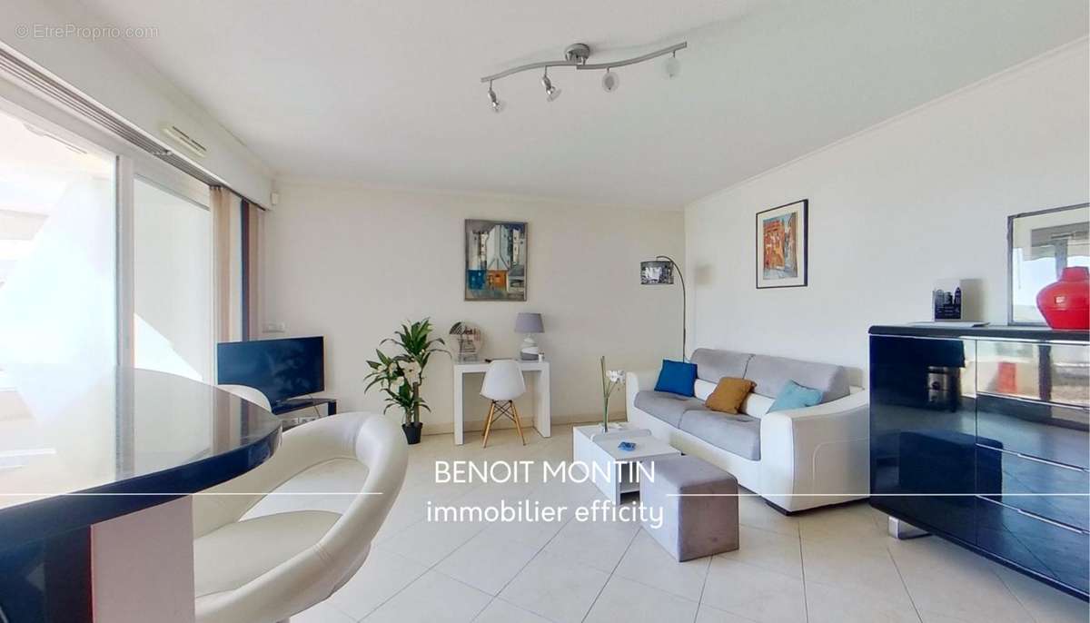 Appartement à FREJUS