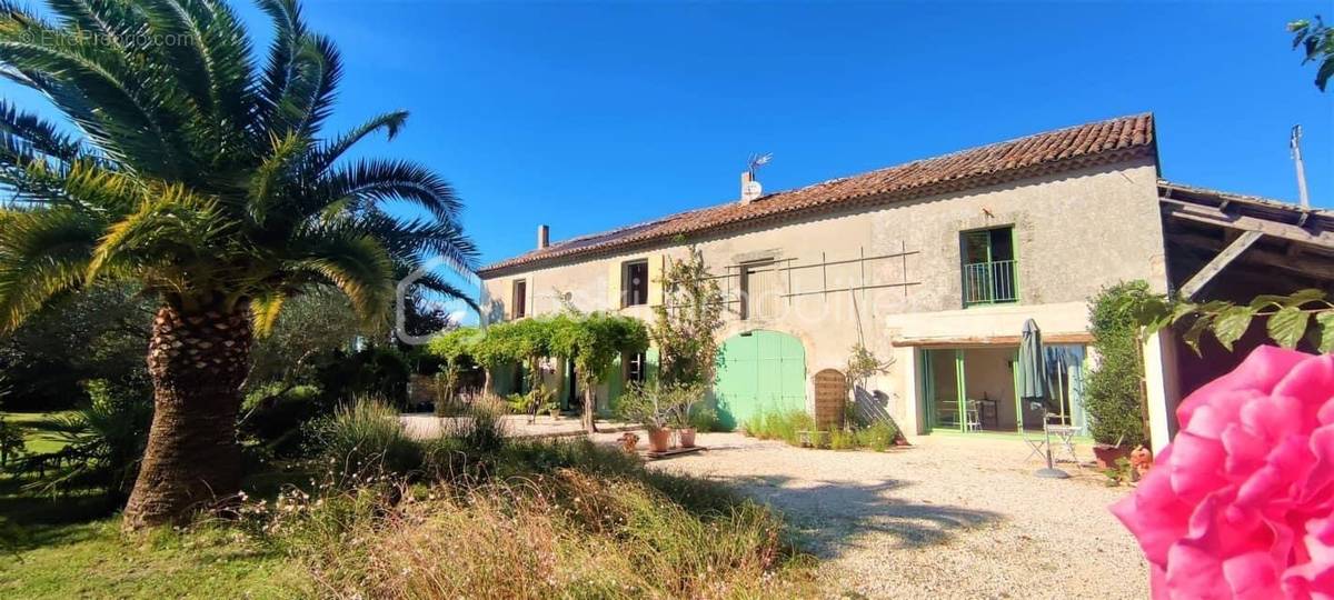 Maison à LAMOTTE-DU-RHONE