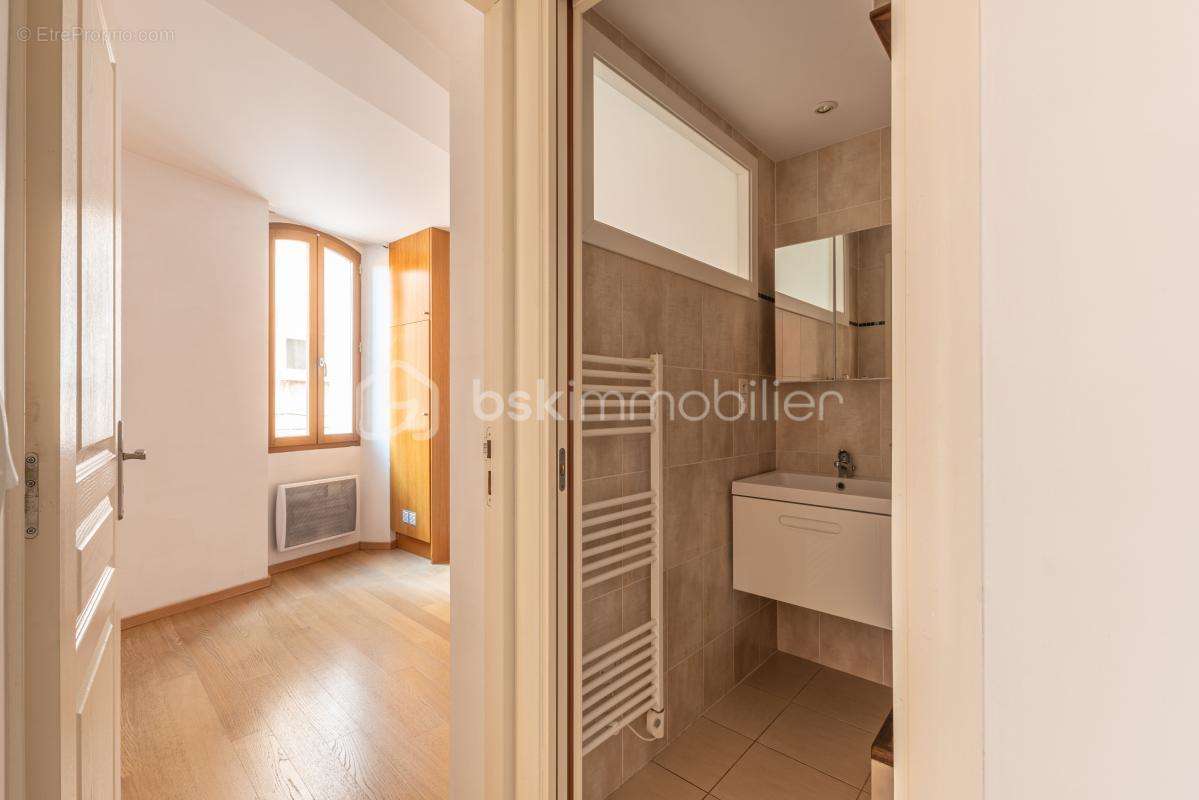 Appartement à HYERES