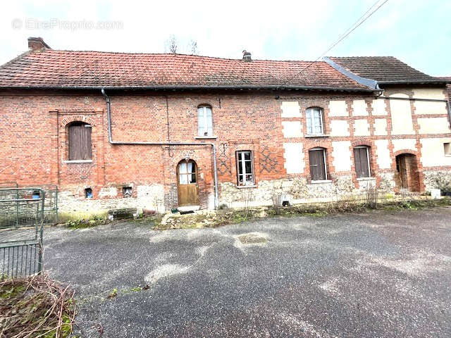 Maison à NEUFCHATEL-EN-BRAY