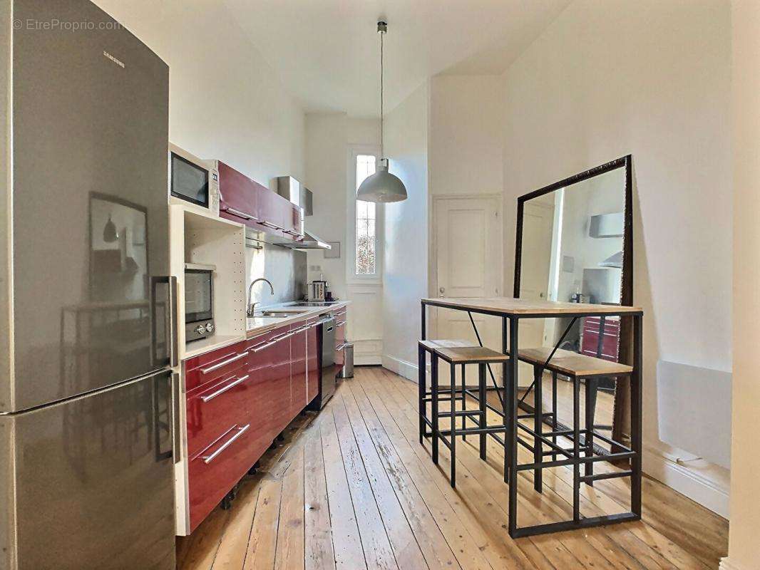 Appartement à BORDEAUX