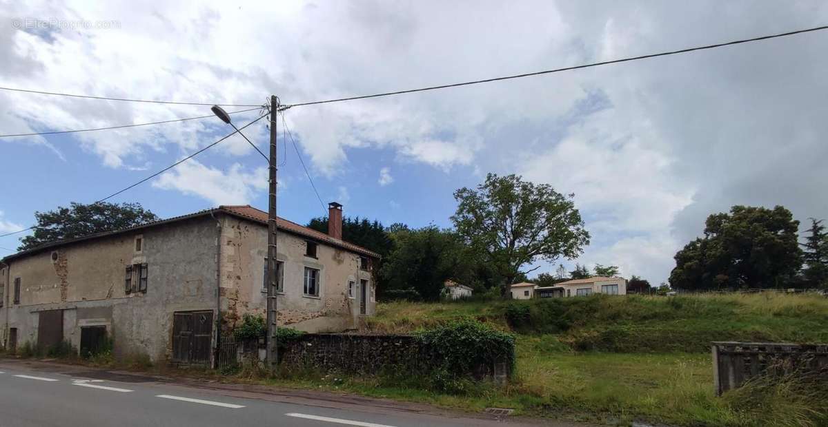 Maison à CHABANAIS