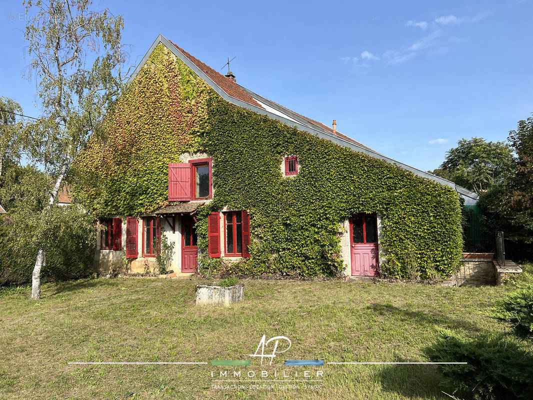 Maison à BEIRE-LE-CHATEL