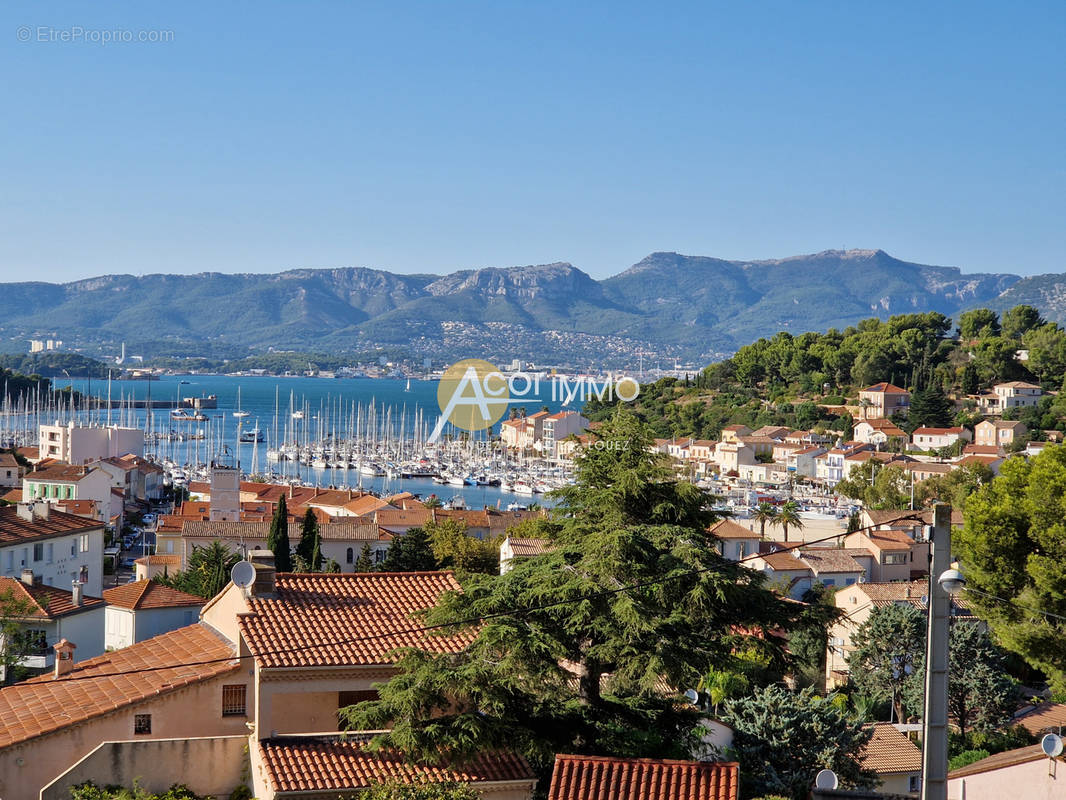 Appartement à SAINT-MANDRIER-SUR-MER