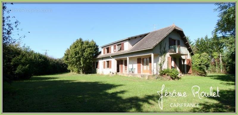 Maison à LATILLE