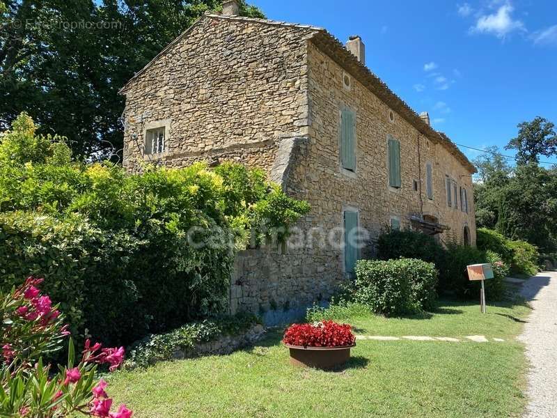 Maison à BAGNOLS-SUR-CEZE