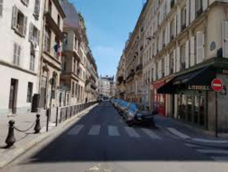 Appartement à LEVALLOIS-PERRET