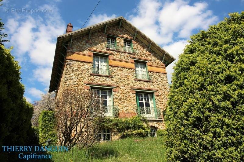 Maison à HARDRICOURT