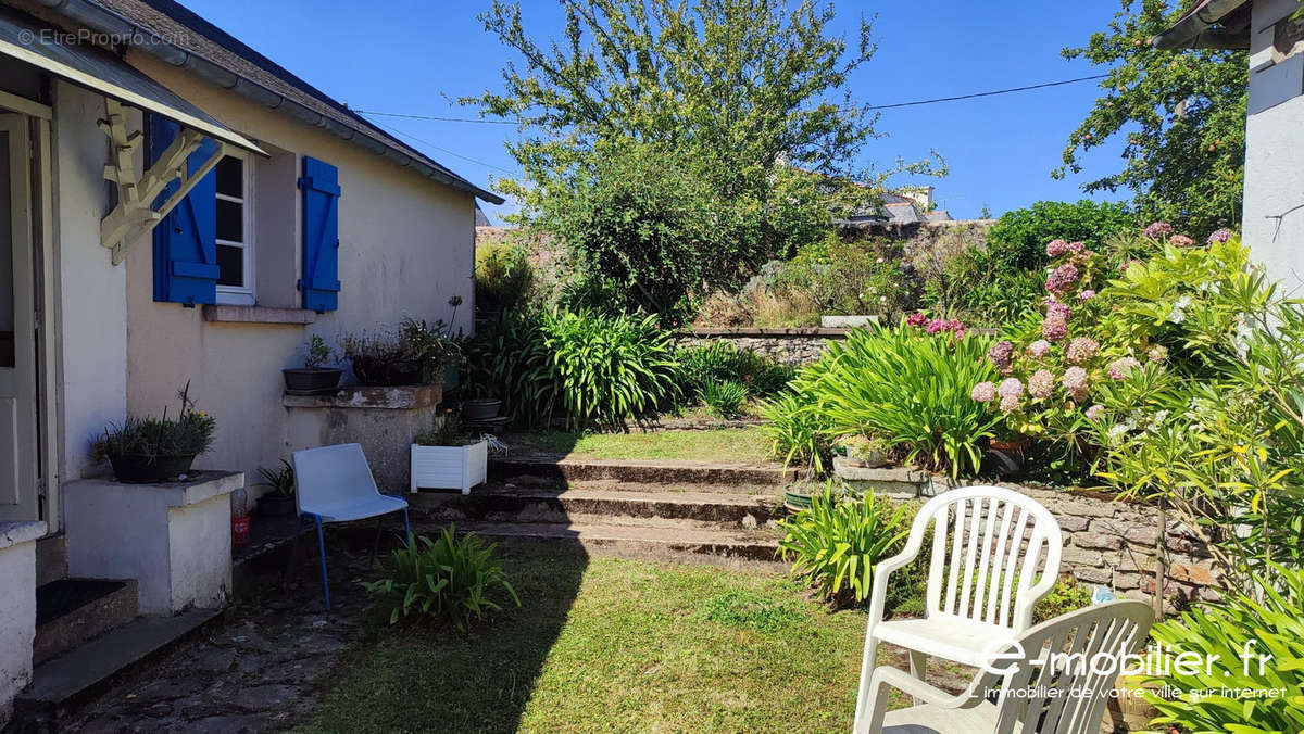 Maison à PLOUEZEC