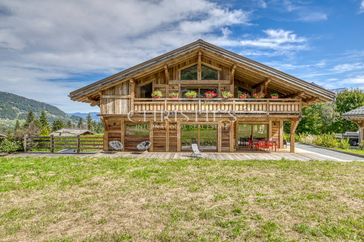 Maison à COMBLOUX